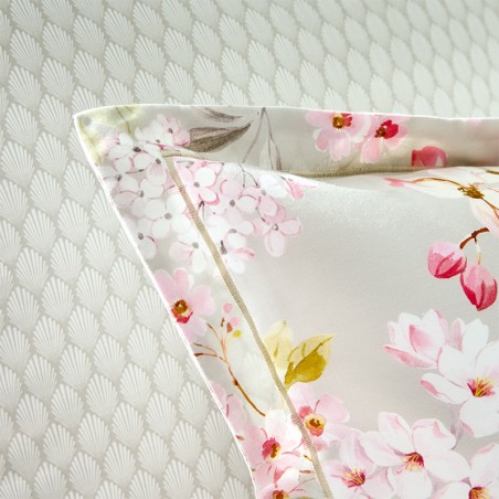 Taie d'oreiller Voyageuse par Anne de Solène