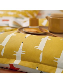 Taie d'oreiller Birthday Fox par Scion Living